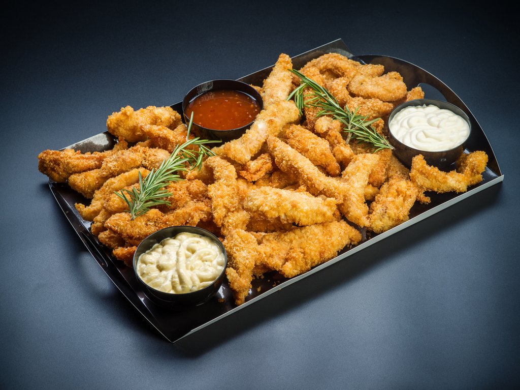 Platou Full Crispy - crispy de pui cu trio de sosuri